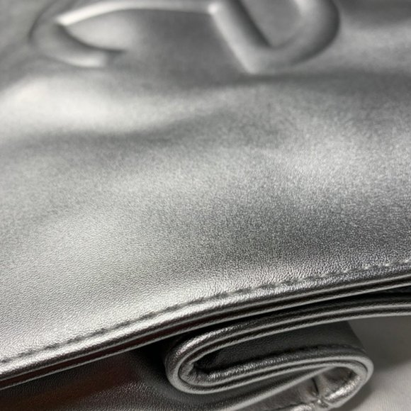 New Telfar Medium Silver Metallic Shopping Bag - Picture 4 of 7